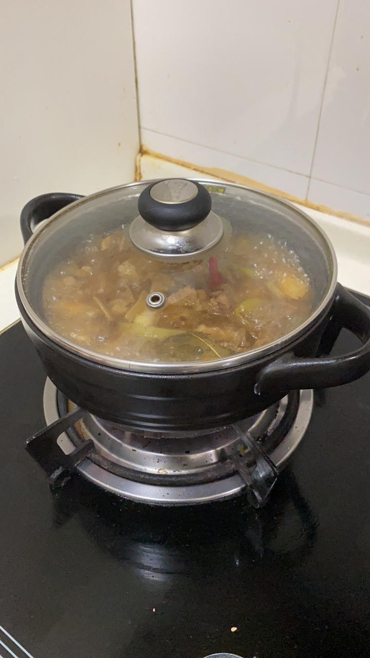 【红烧羊肉煲】