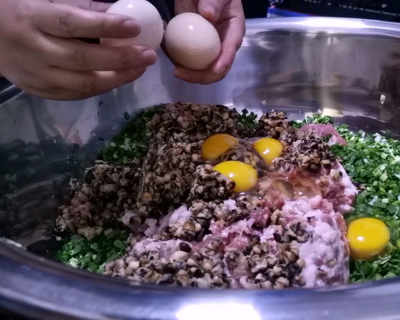 香菇韭菜猪肉饺的做法 步骤4