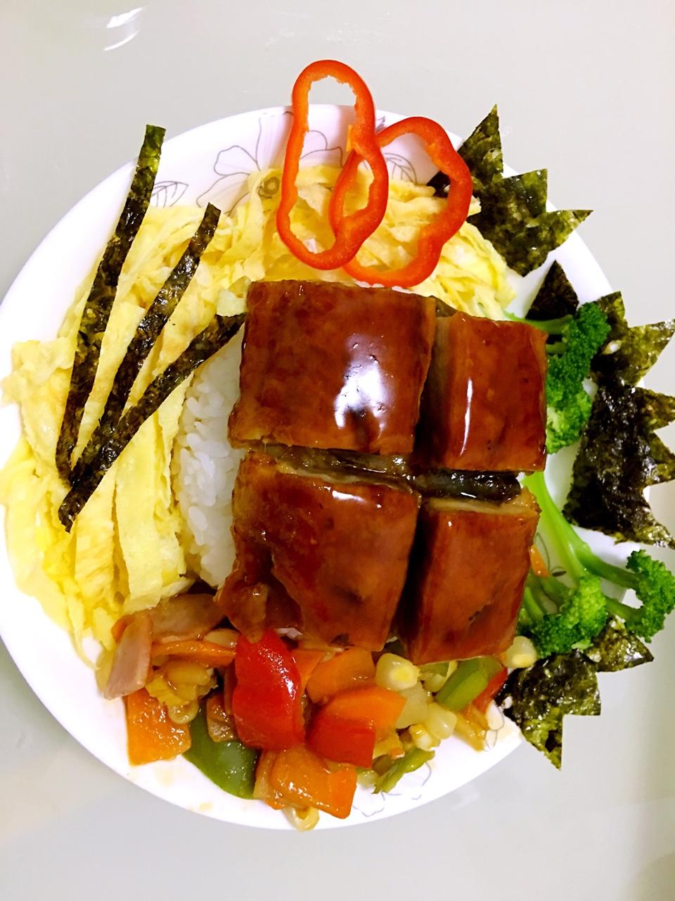 蒲烧鳗鱼饭