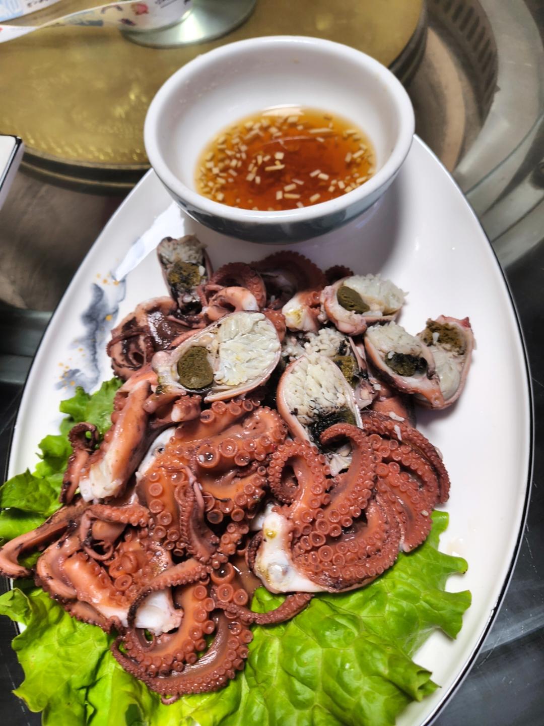 (_灬 猫某某° ﹋﹌