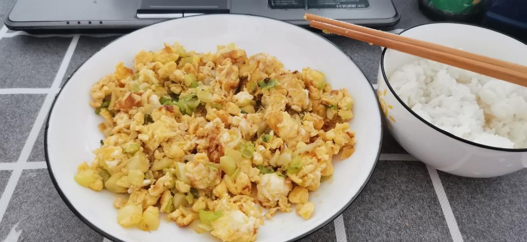 大葱炒鸡蛋
