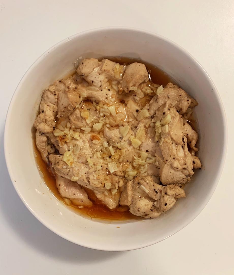 蒜蓉蒸鸡胸（鸡腿）