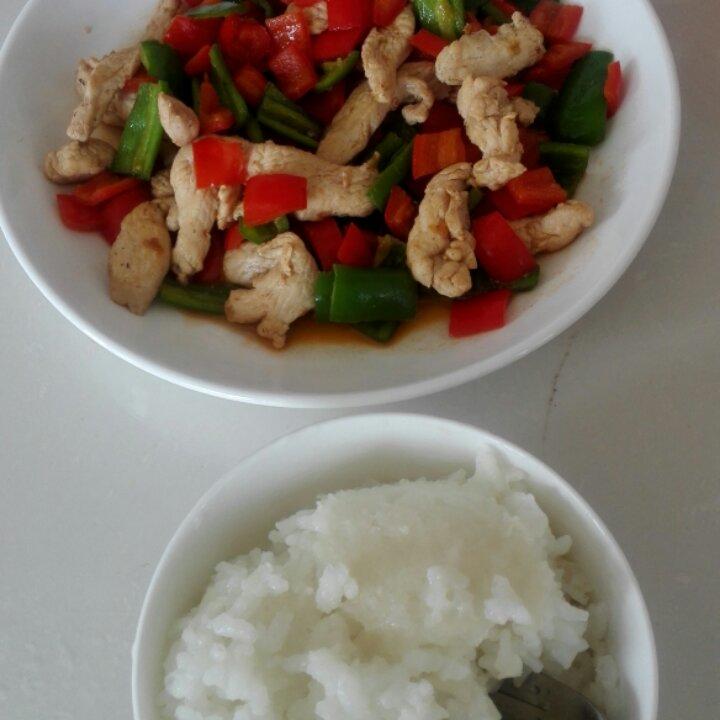 番茄炖鸡胸丨健康·三餐