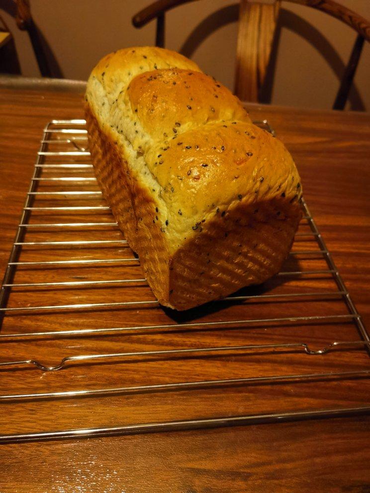 金大旺的黑芝麻吐司