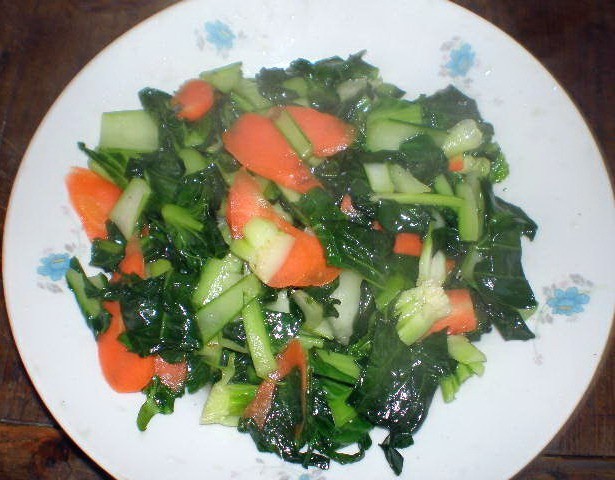 素炒深绿卷叶菜的做法