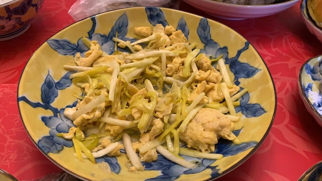 蒜黄炒鸡蛋