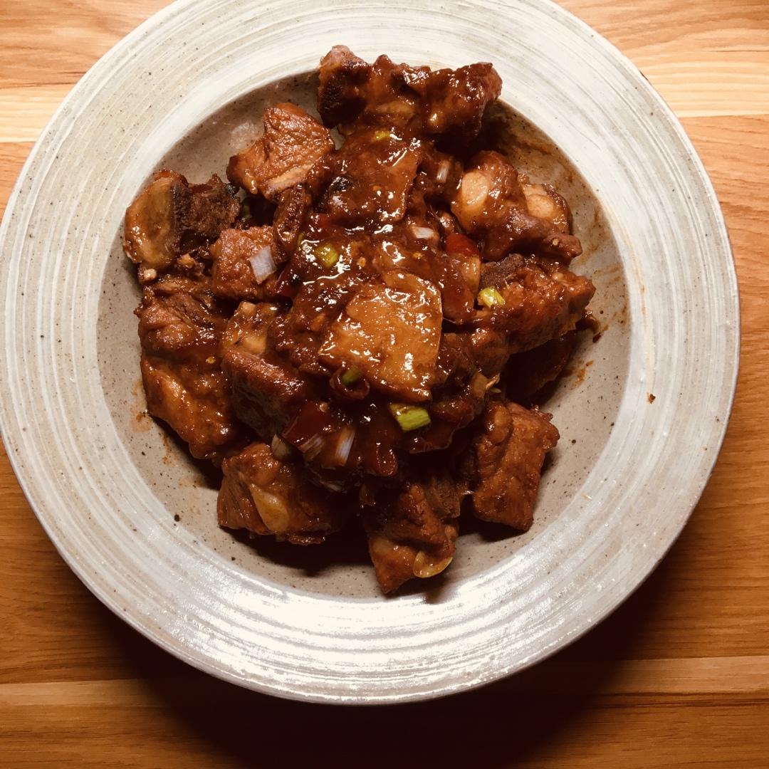 红腐乳烧排骨