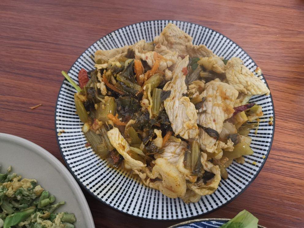 云南风味腌菜炒肉