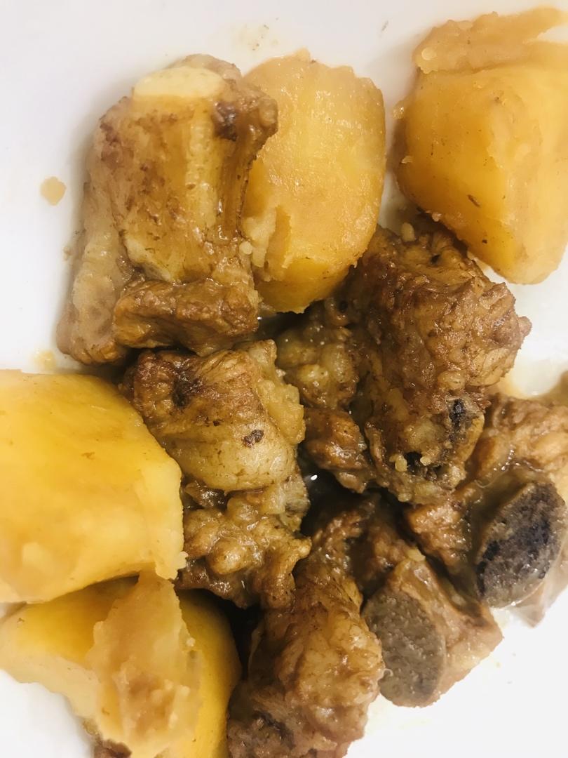 土豆炖排骨