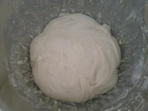 草莓椰香糯米糍的做法 步骤3
