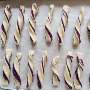 超健康宝宝零食--紫薯扭扭酥的做法 步骤10