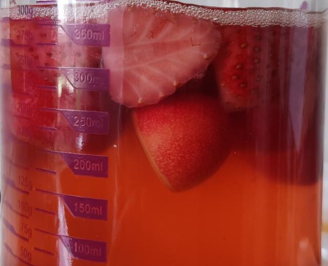 草莓樱桃天然酵液培养