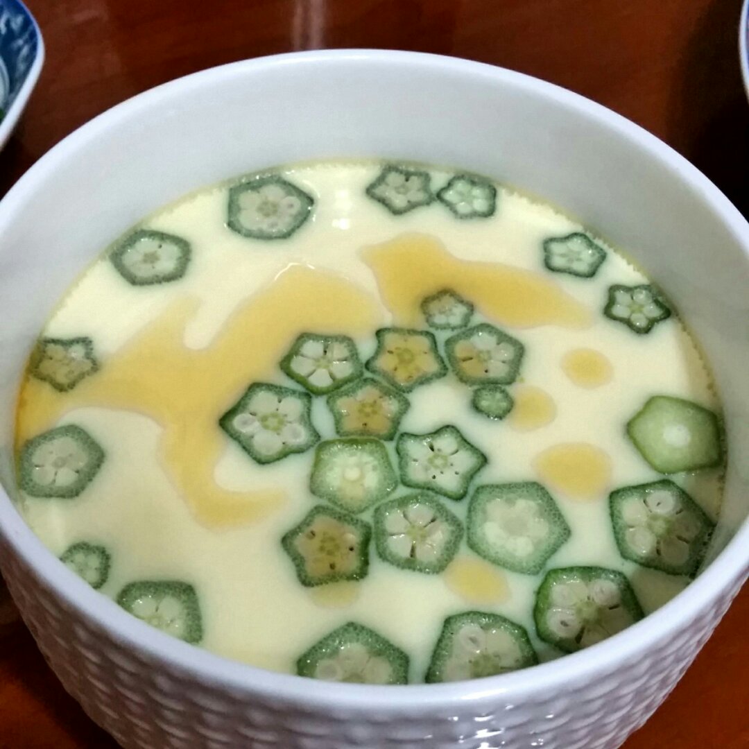 颜值控-做一朵开在碗里的花秋葵蒸水蛋