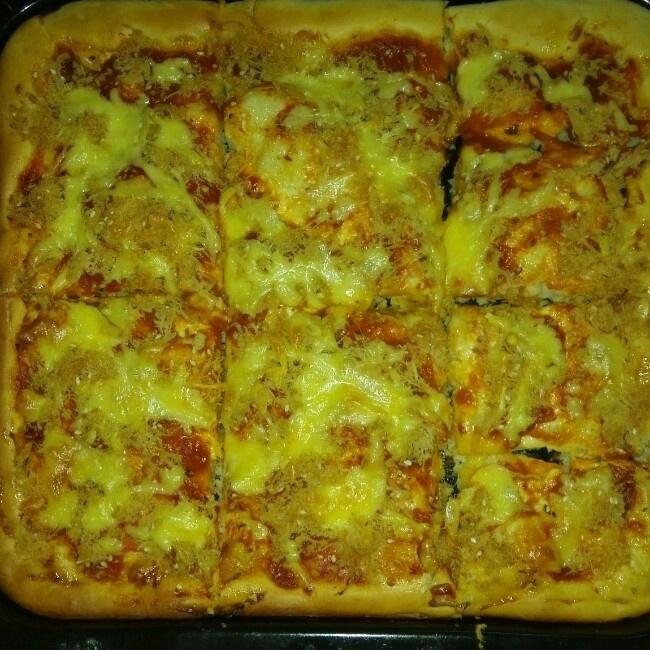 厚底鲜虾培根披萨