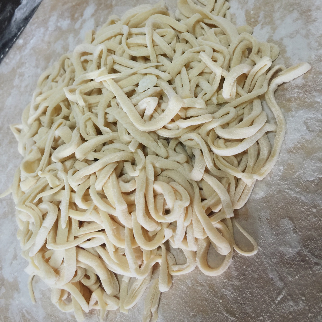 二三二三三做的手擀面