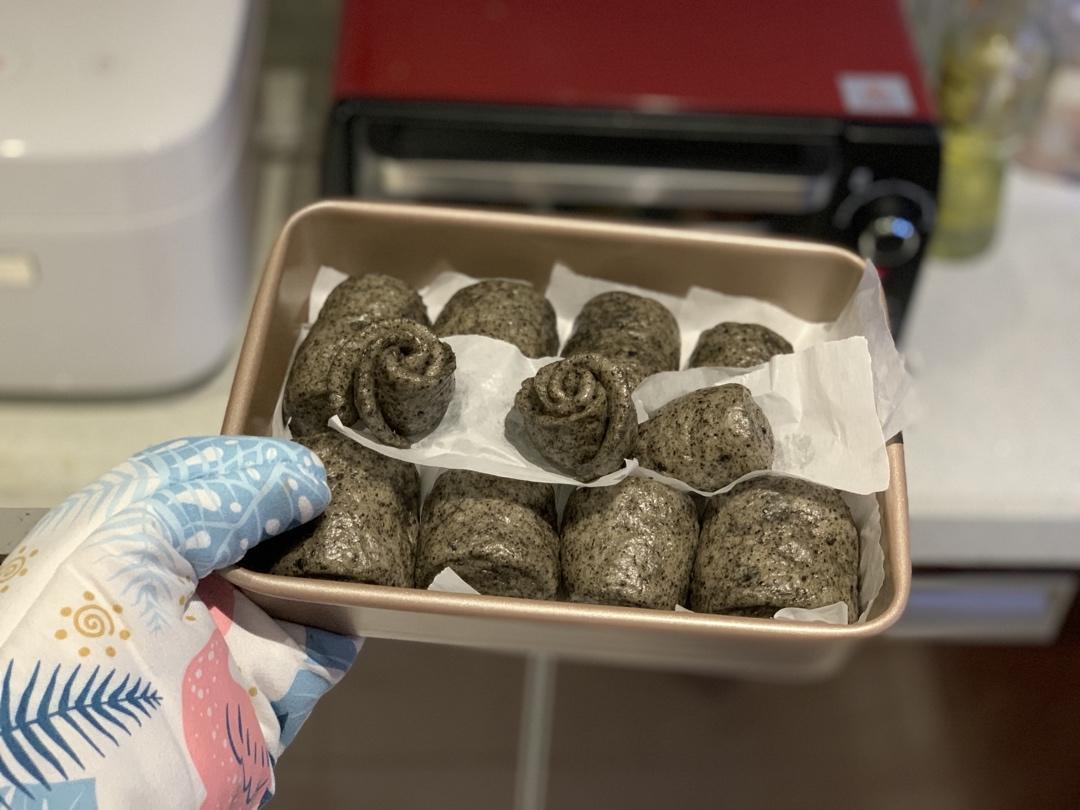 奶香黑芝麻刀切馒头