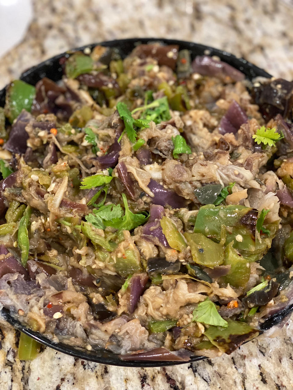 擂辣椒皮蛋茄子