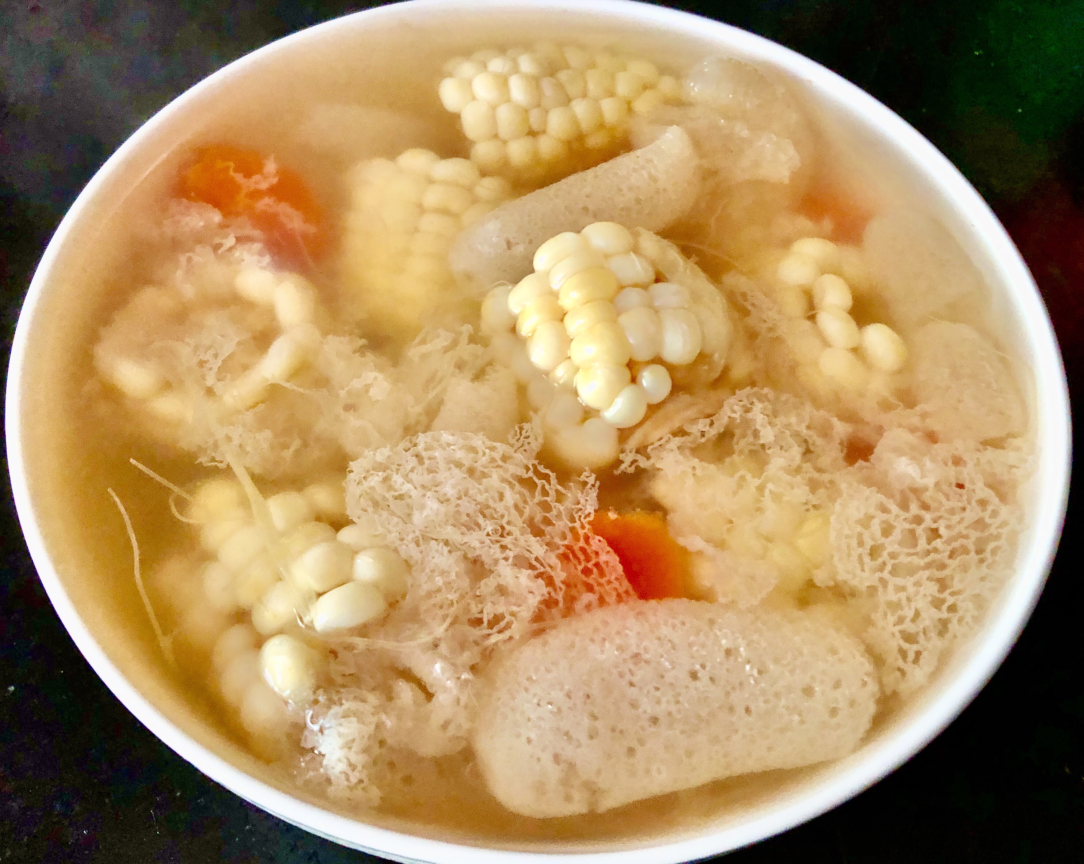 玉米🌽竹荪胡萝卜🥕汤