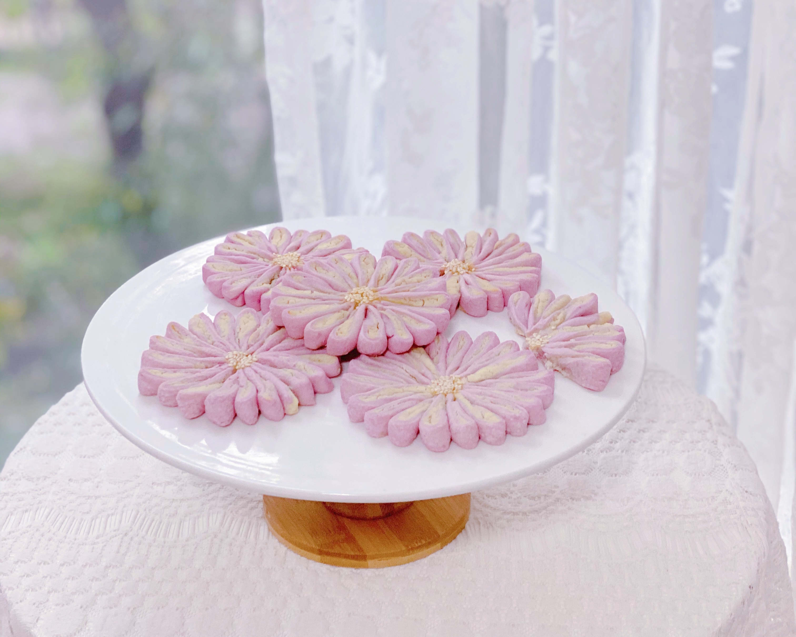 小雏菊酥 菊花酥 敲美的中式酥饼（附奶香味十足的豆沙馅）的做法