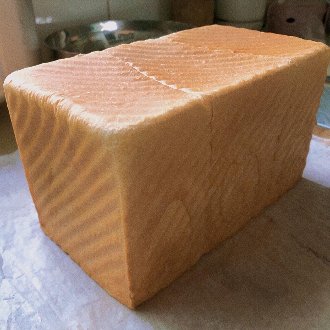 只需一次发酵的超软吐司（附面包机揉手套膜攻略）