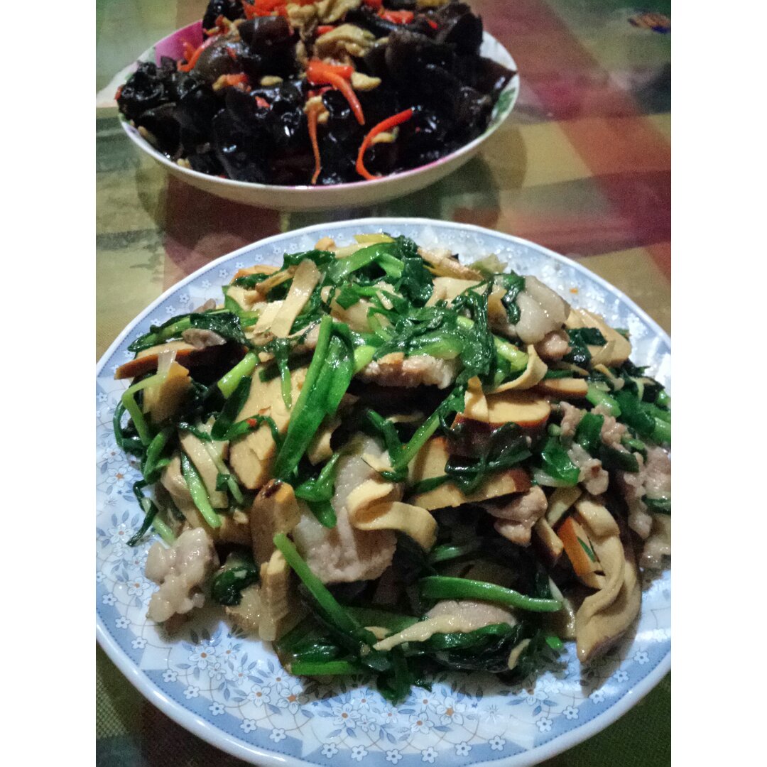 韭菜豆干炒肉片