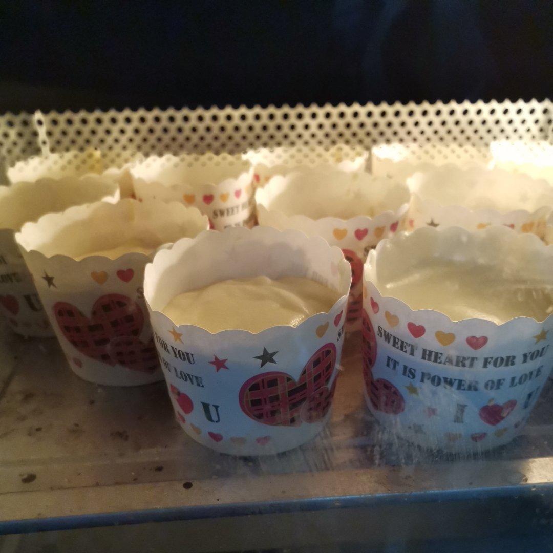 棉花纸杯蛋糕