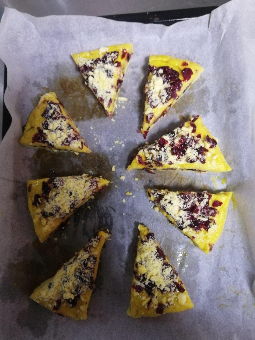 满屋飘香，口口都是满足——酥松香甜的蔓越莓蜜豆司康