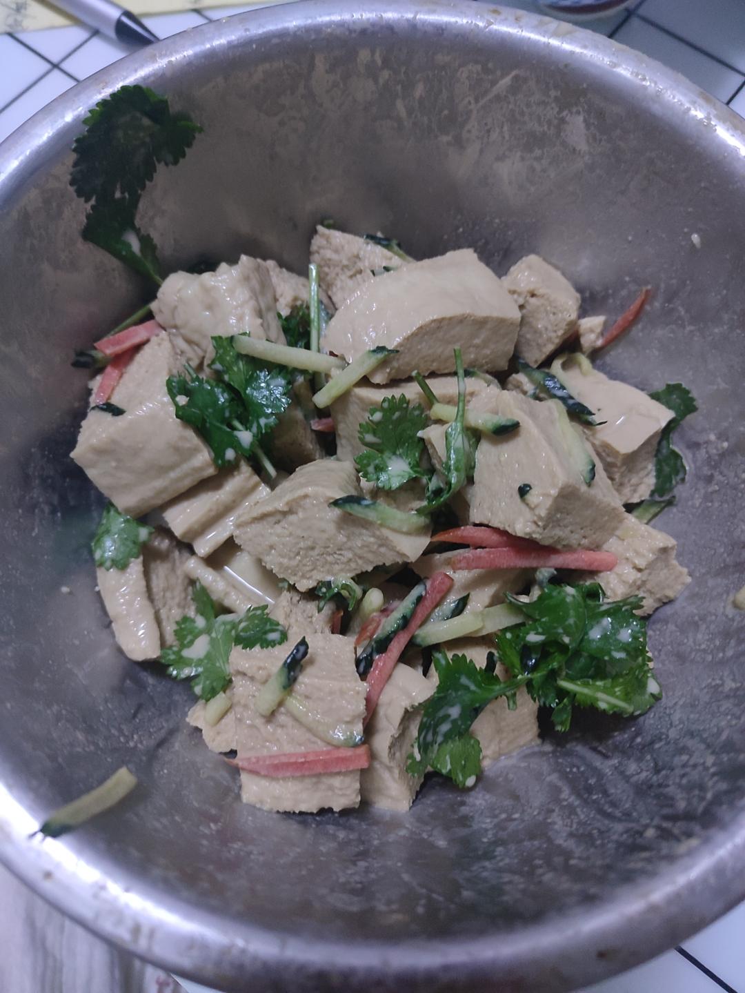 凉拌麻酱面筋