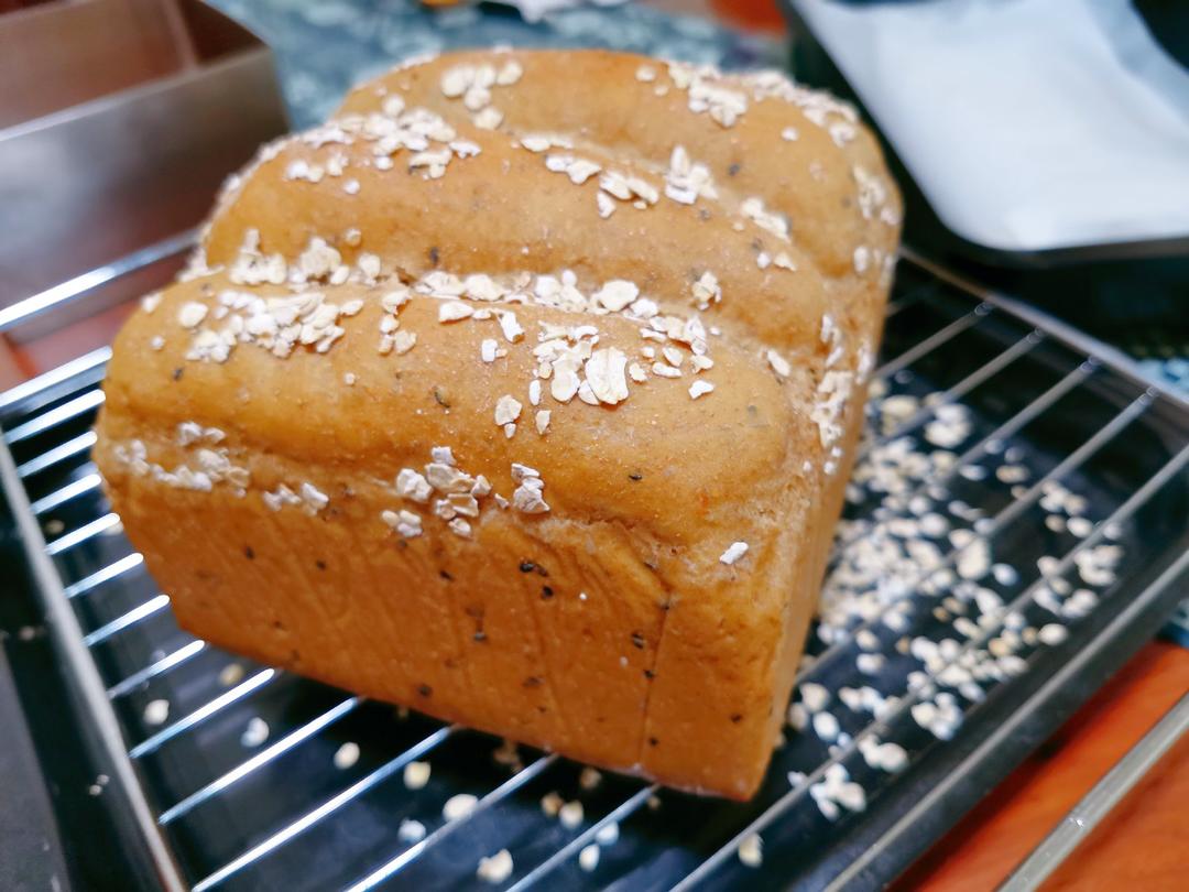 双种芝麻全麦吐司 100%全麦 烫种+波兰种