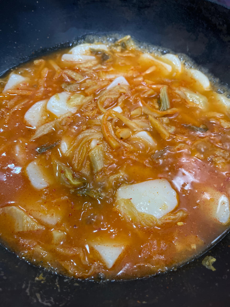 口味超级赞辣白菜炒年糕（五分钟快速无油版）