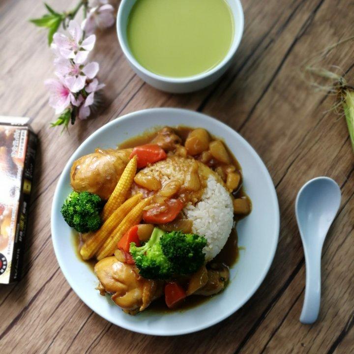 简约日式咖喱饭