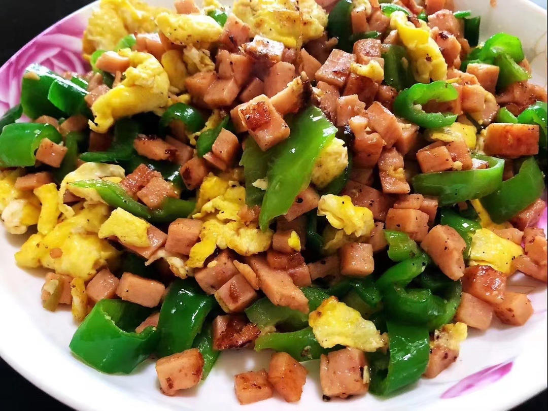 💥简单快手家常菜！青椒火腿炒鸡蛋