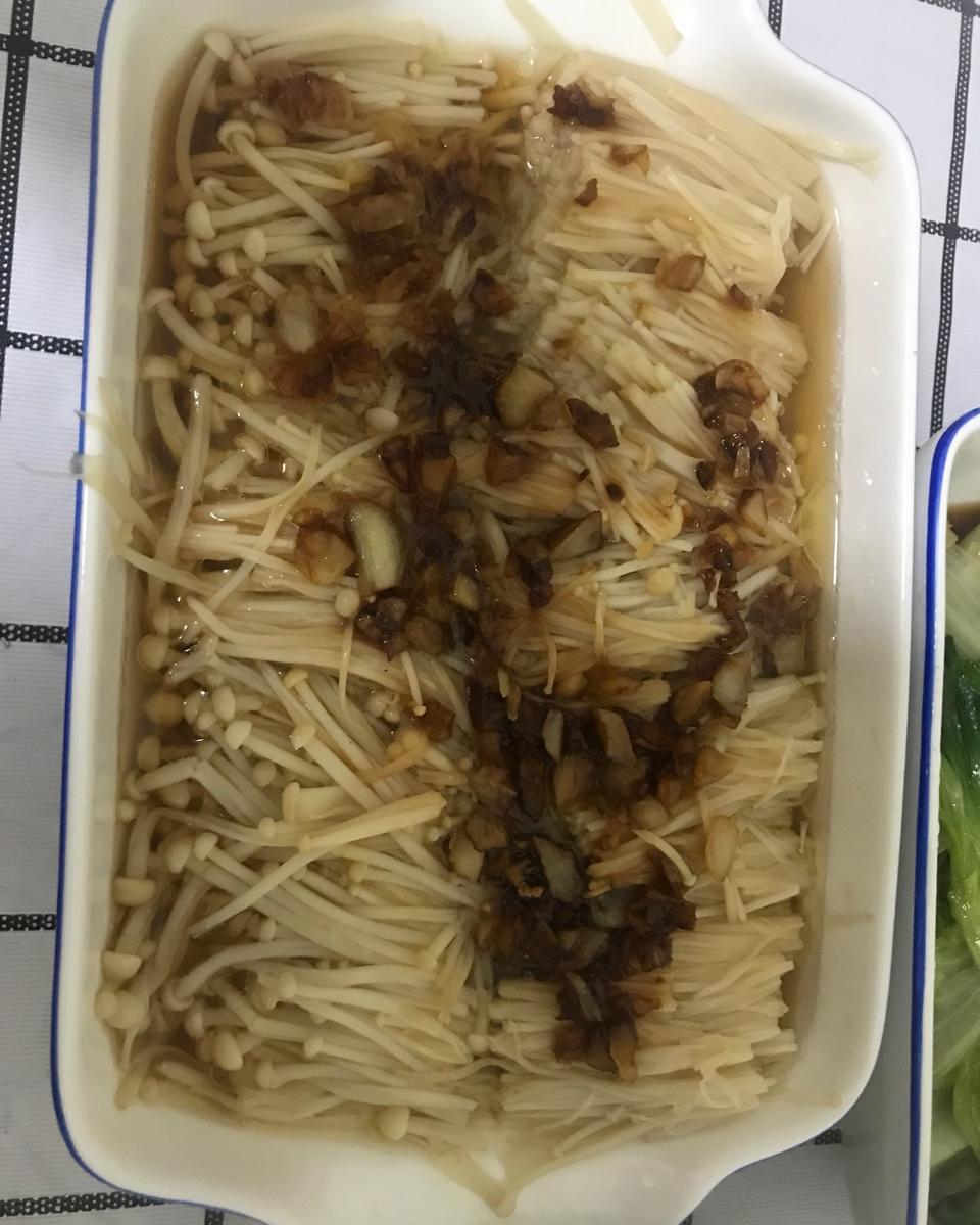 蒜蓉蒸金针菇