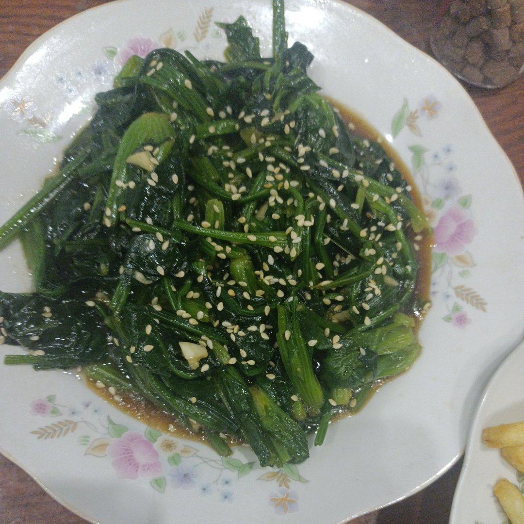 凉拌菠菜(家传秘方)