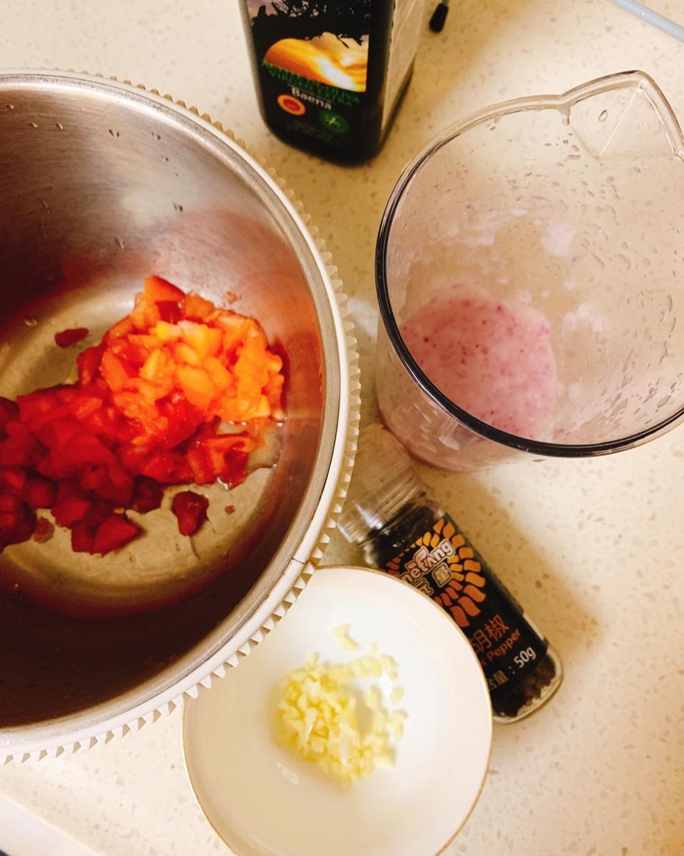 卡通肉酱意面