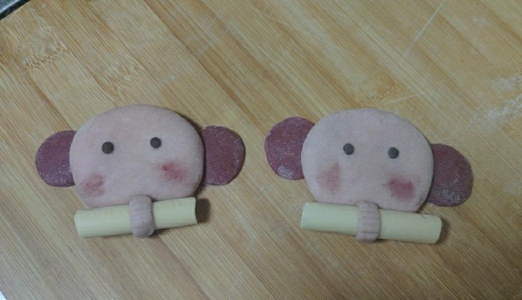 可爱大象火腿肠卡通馒头