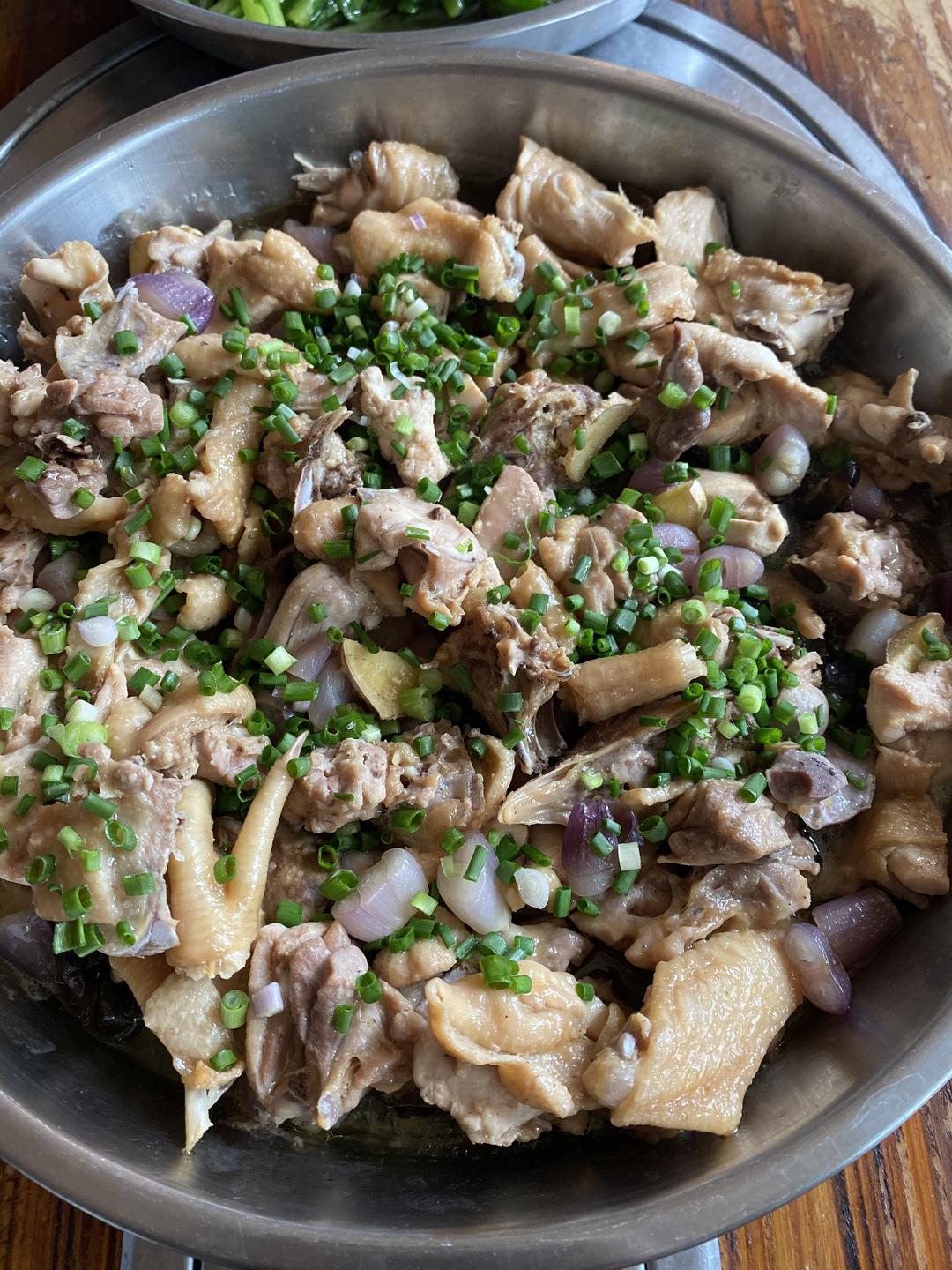 云耳香菇蒸鸡的做法