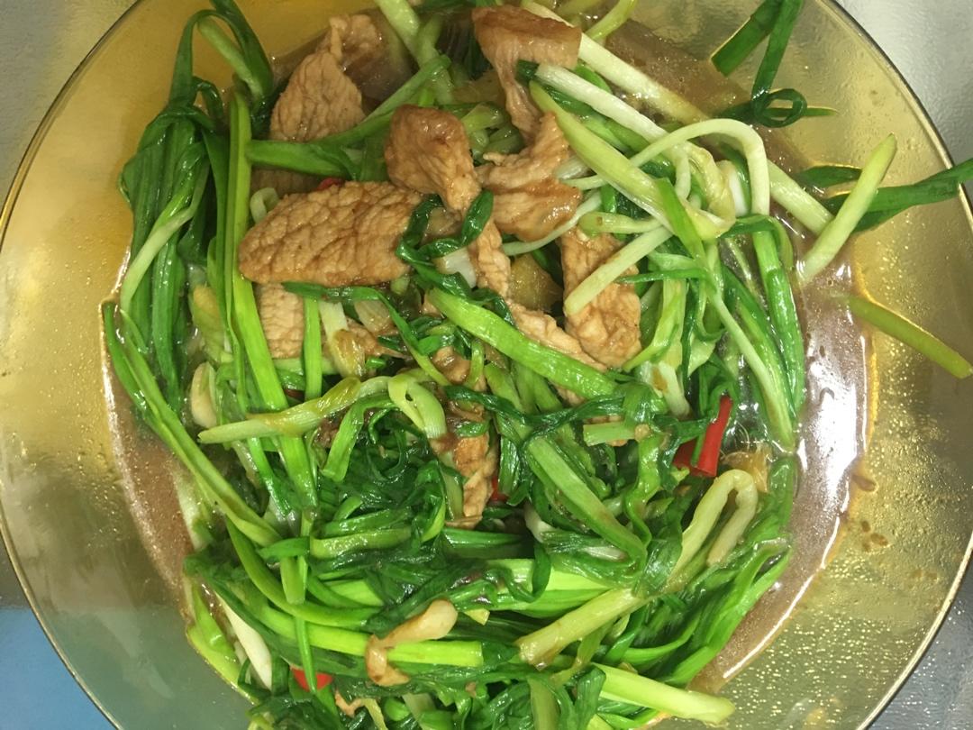 蒜苗小炒肉（超简单的）
