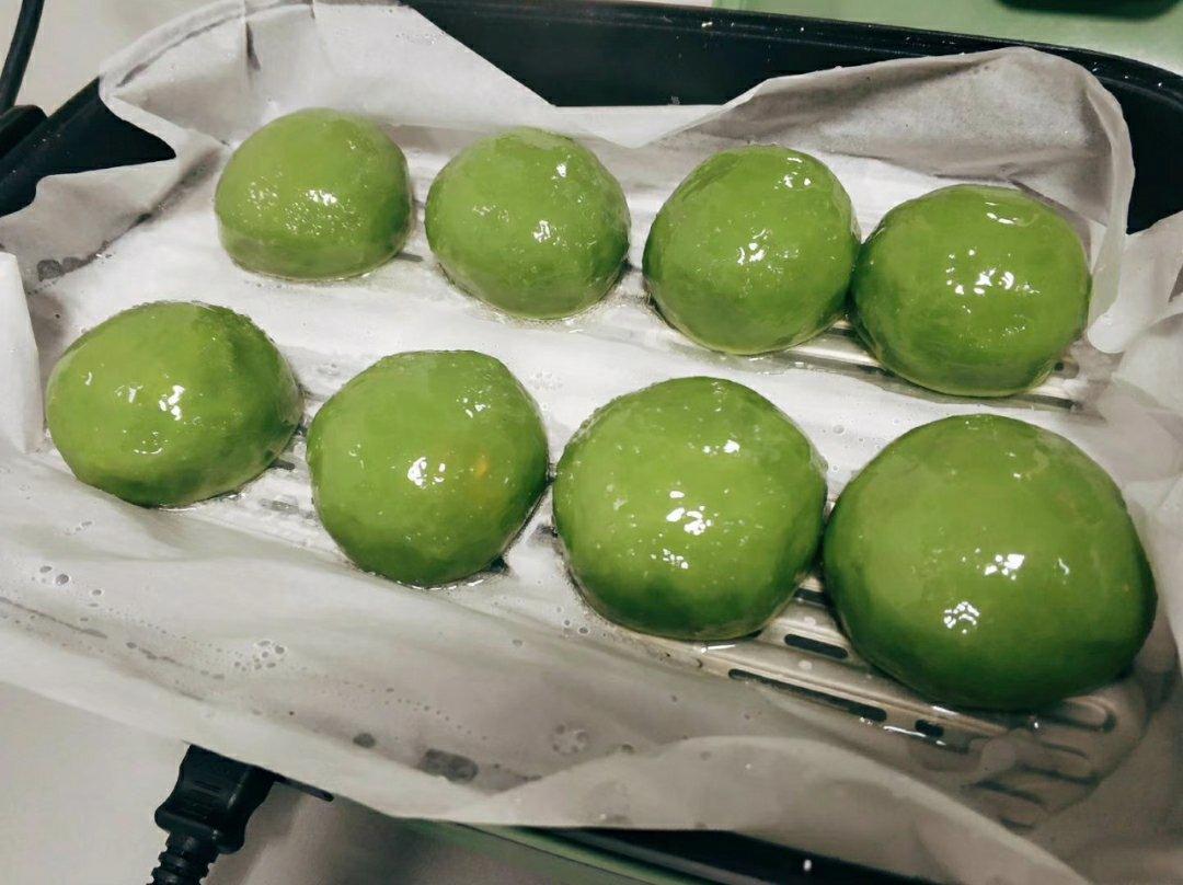 网红青团～～咸蛋黄肉松青团