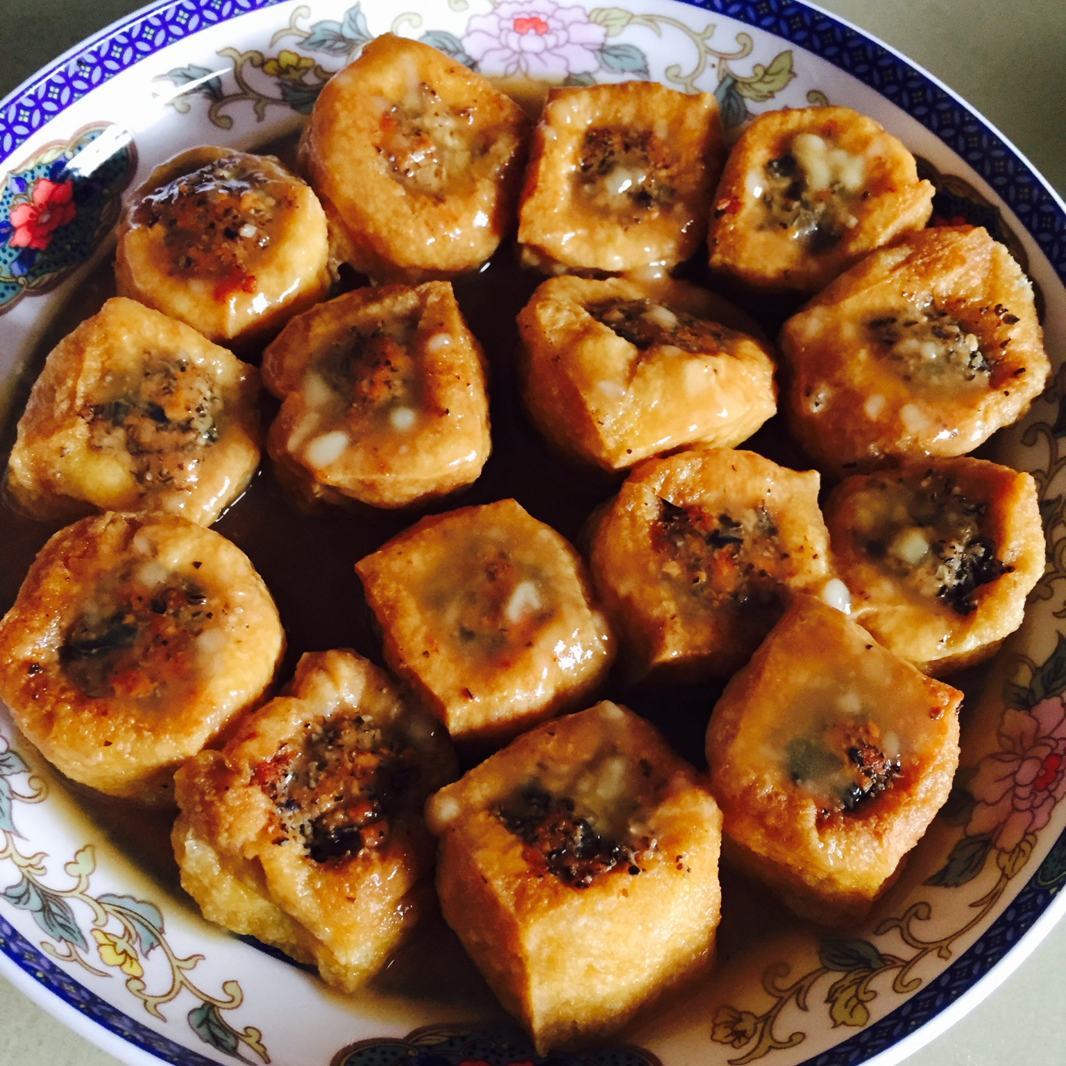 酿豆腐泡