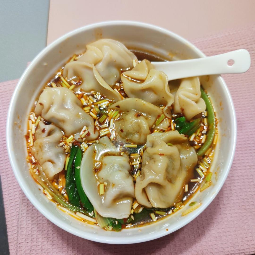 酸汤水饺