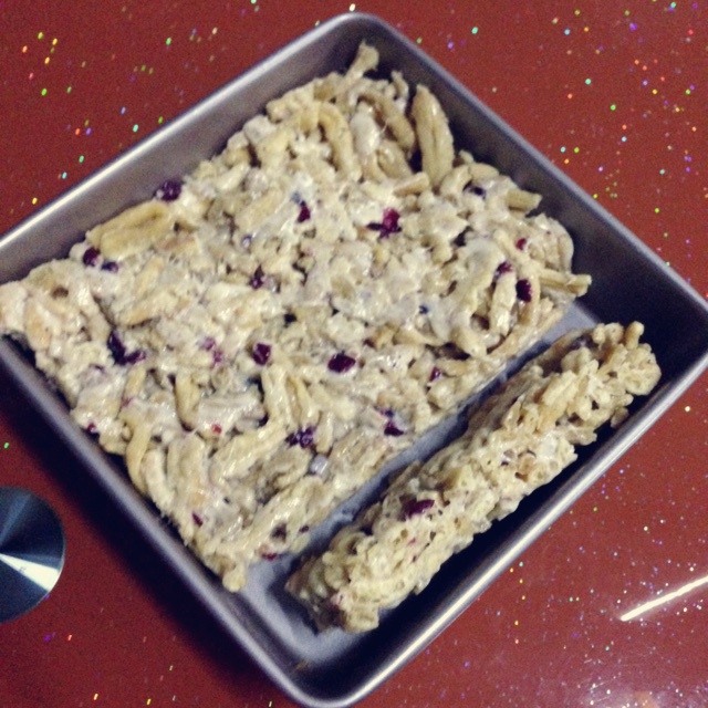 蔓越莓牛扎糖沙琪玛