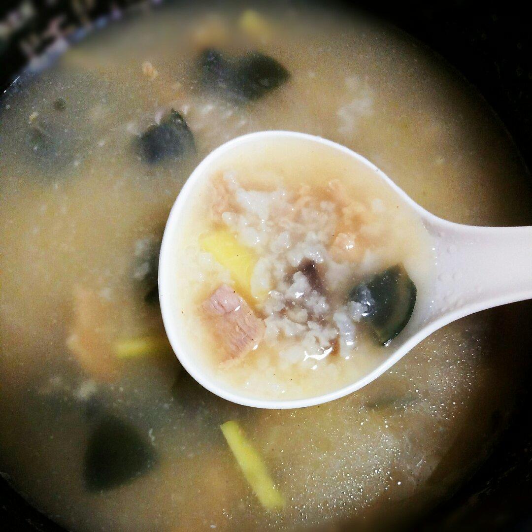 十五分钟快手之香滑皮蛋瘦肉粥(附五分钟电饭煲电压力锅更快捷方法)