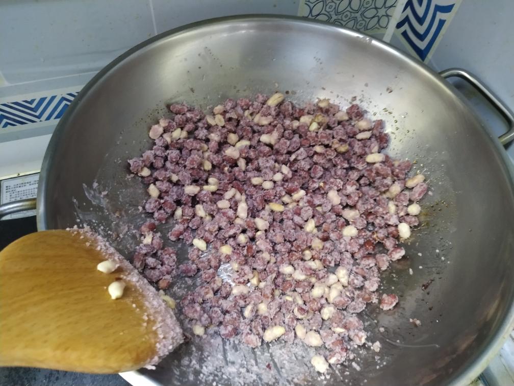 霜糖花生的做法