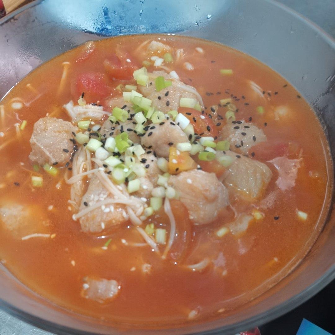 番茄鱼巴沙鱼（也可以用番茄龙利鱼），番茄酱汁超浓郁，营养又下饭！