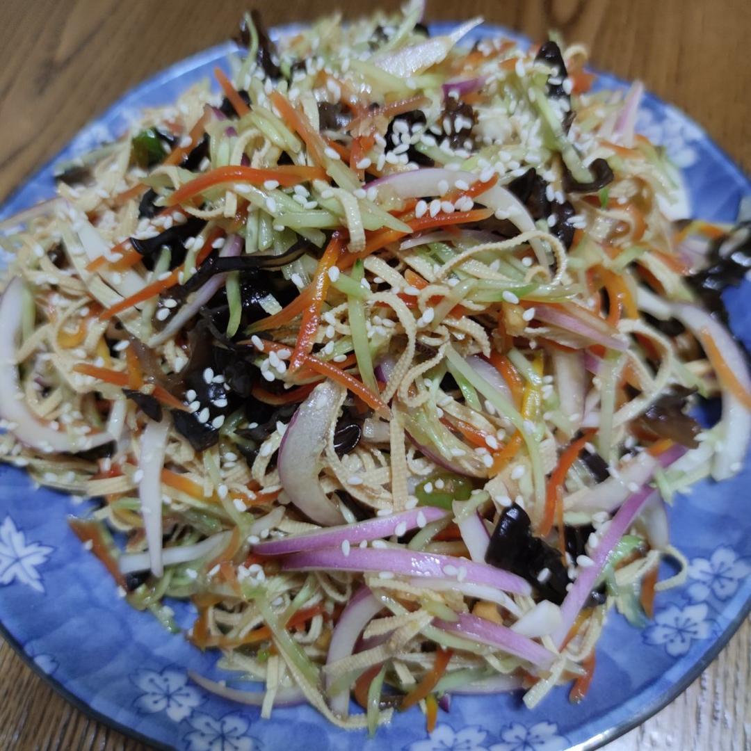 10分钟搞定-豪华版爆款凉拌豆腐丝