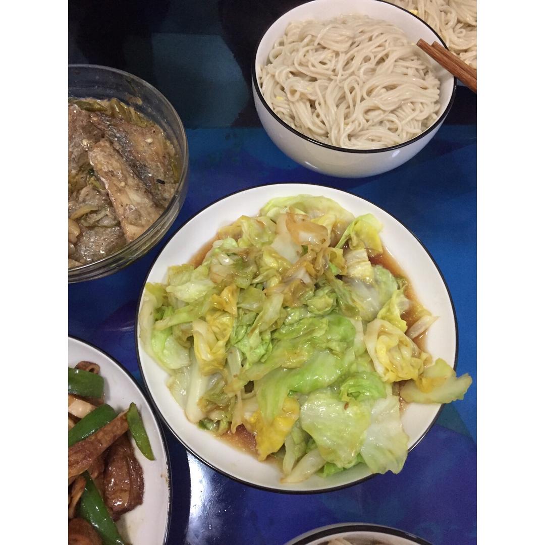 阿婆手撕包菜