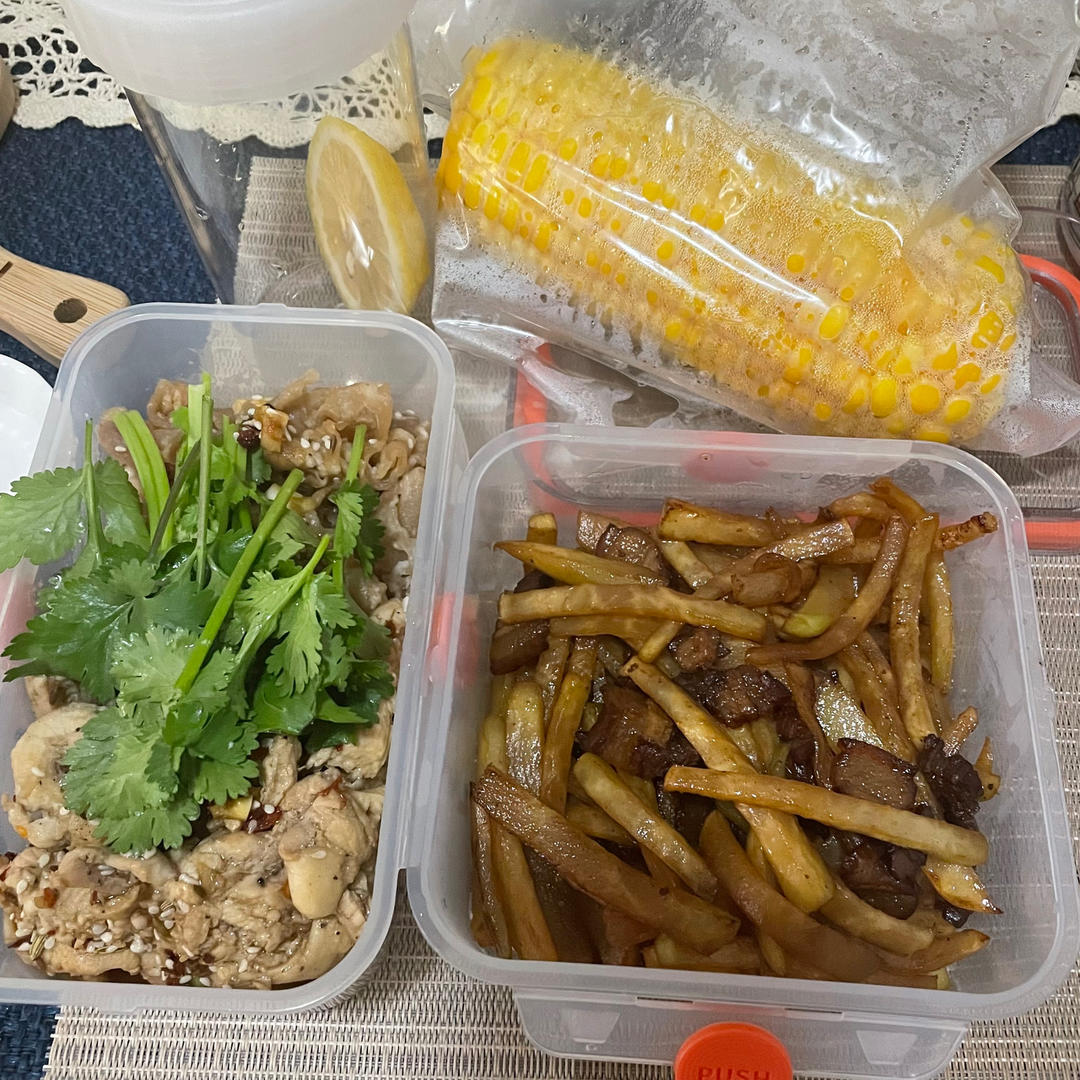 快给你心爱的人们做/送饭吧！