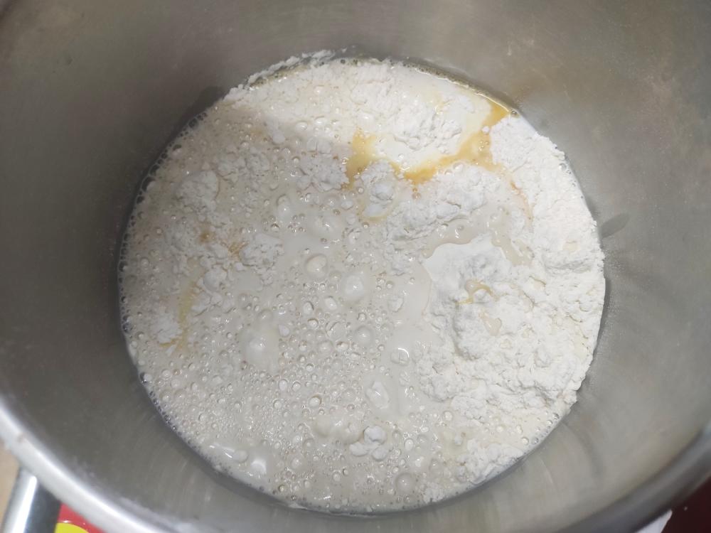 纯奶手撕吐司的做法 步骤1