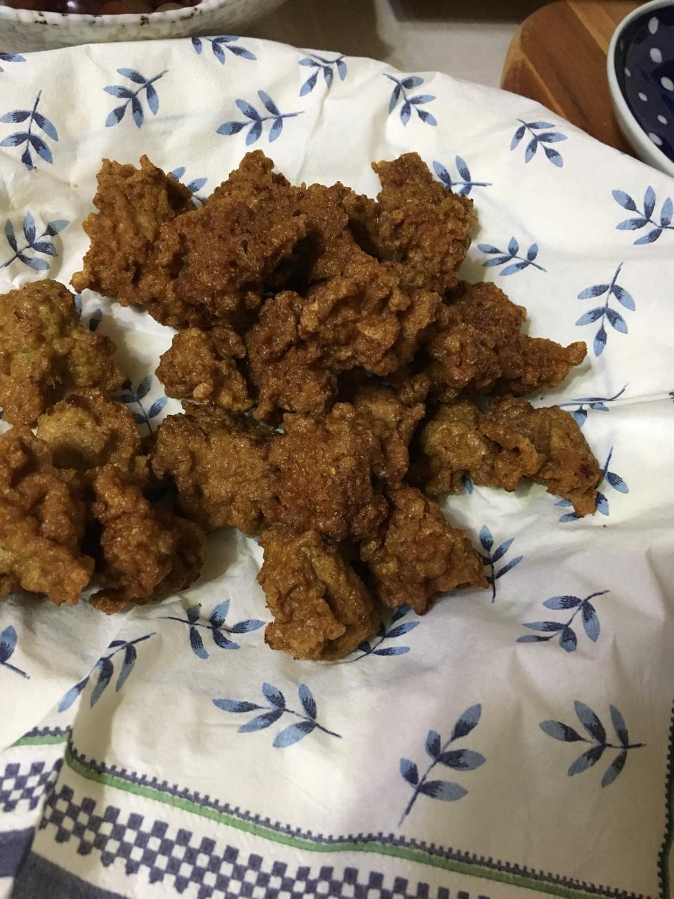 酥炸猪肉丸子